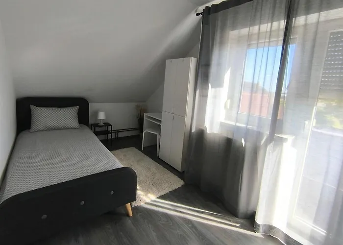 Apartment Cedar Zagreb Airport - Velika Gorica