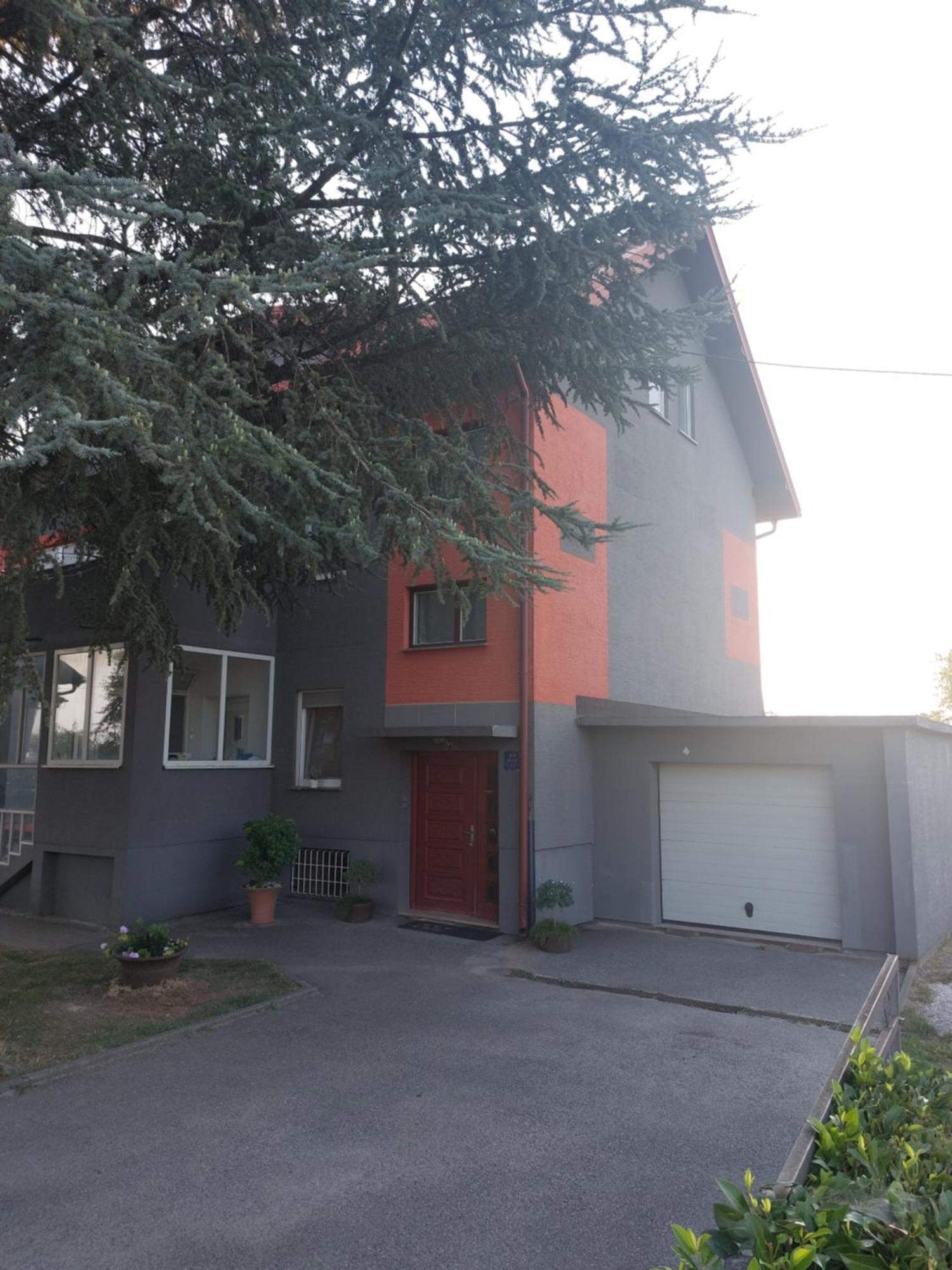 Apartment Cedar Zagreb Airport - Velika Gorica *